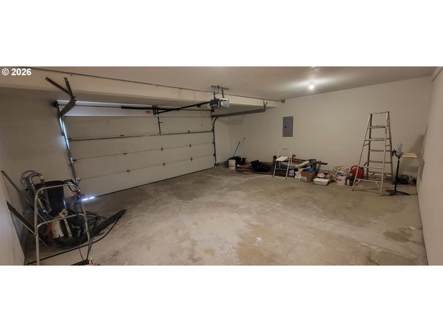 3857 Se 136TH Ave, Portland, OR 97236