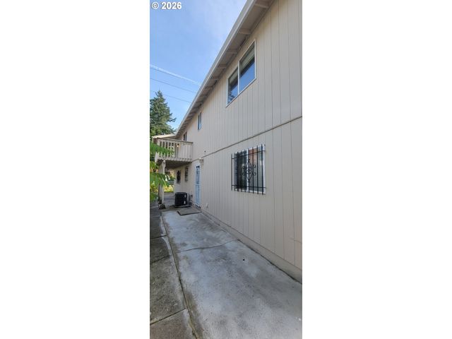 3857 Se 136TH Ave, Portland, OR 97236