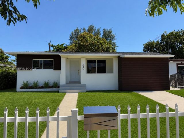 840 NW 67th St, Miami, FL 33150