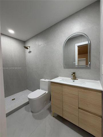 840 NW 67th St, Miami, FL 33150