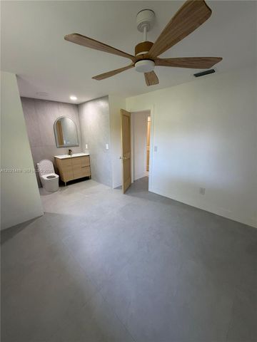 840 NW 67th St, Miami, FL 33150
