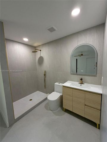840 NW 67th St, Miami, FL 33150