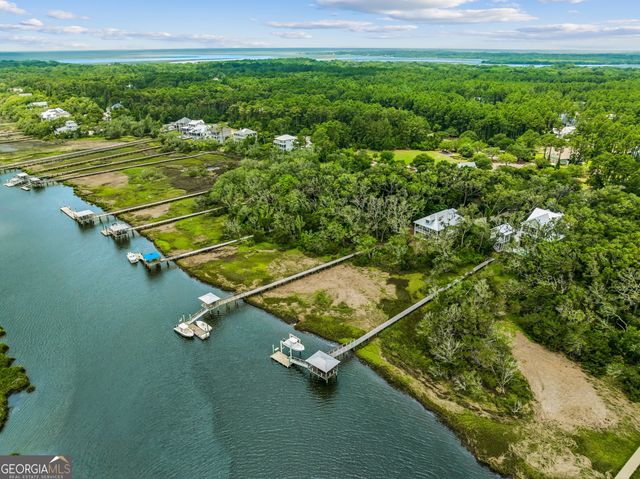 101 Spanish Moss Court, St. Marys, GA 31558