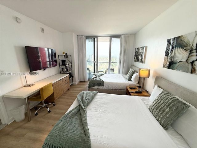 2602 E Hallandale Beach Blvd R2510, Hallandale Beach, FL 33009