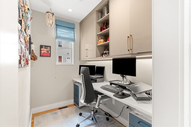 178 Thornton St 1, Boston, MA 02119