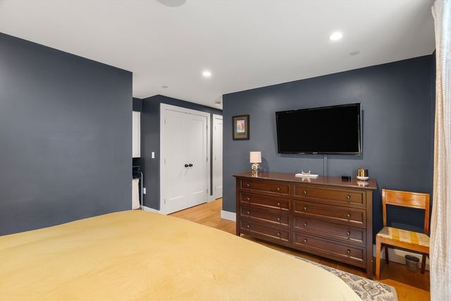 178 Thornton St 1, Boston, MA 02119