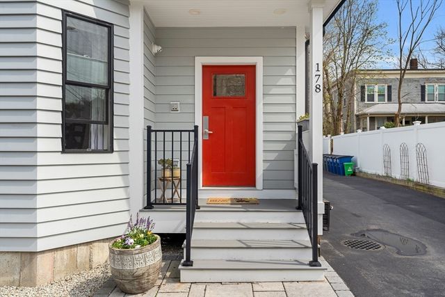 178 Thornton St 1, Boston, MA 02119