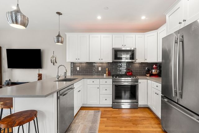 178 Thornton St 1, Boston, MA 02119