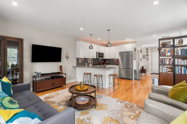 178 Thornton St 1, Boston, MA 02119