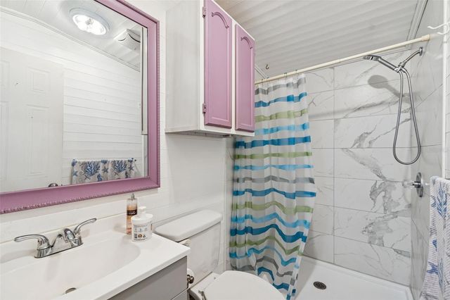 6411 HOLLOMAN CREEK COURT, Plant City, FL 33565