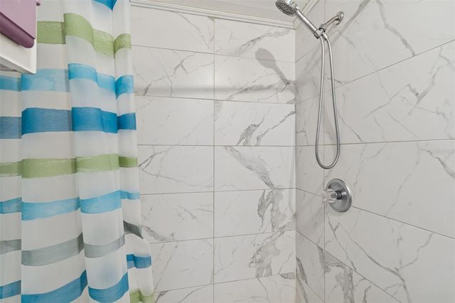 6411 HOLLOMAN CREEK COURT, Plant City, FL 33565