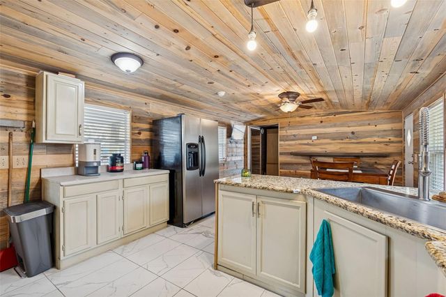 6411 HOLLOMAN CREEK COURT, Plant City, FL 33565