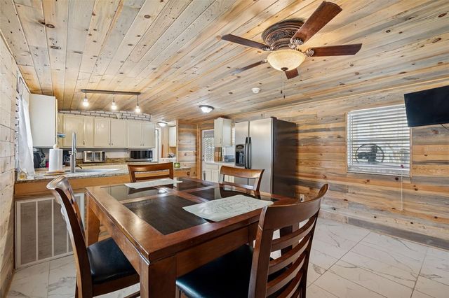 6411 HOLLOMAN CREEK COURT, Plant City, FL 33565