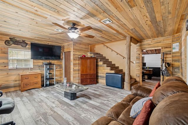 6411 HOLLOMAN CREEK COURT, Plant City, FL 33565