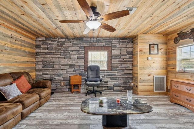 6411 HOLLOMAN CREEK COURT, Plant City, FL 33565