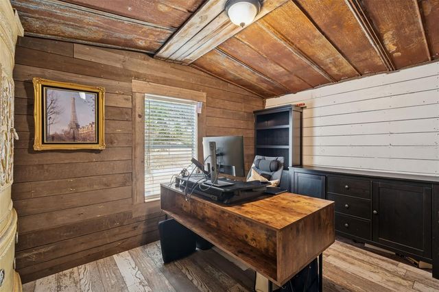 6411 HOLLOMAN CREEK COURT, Plant City, FL 33565