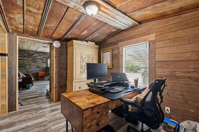 6411 HOLLOMAN CREEK COURT, Plant City, FL 33565