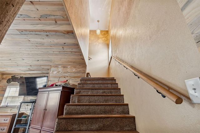 6411 HOLLOMAN CREEK COURT, Plant City, FL 33565