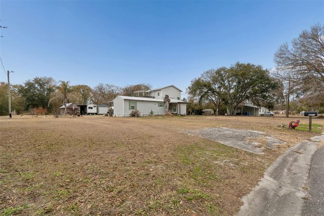 6411 HOLLOMAN CREEK COURT, Plant City, FL 33565