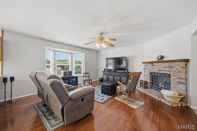 1900 Old Hickory Court, Arnold, MO 63010