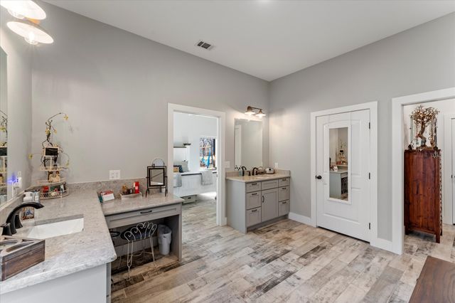 8291 State Highway 198, Mabank, TX 75156
