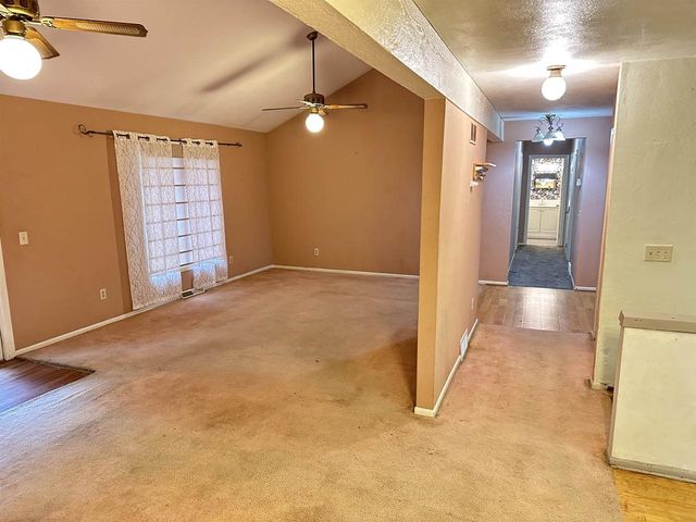 2127 S Pearl Street, Janesville, WI 53546