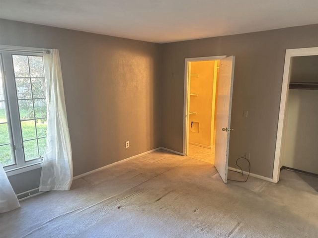 2127 S Pearl Street, Janesville, WI 53546