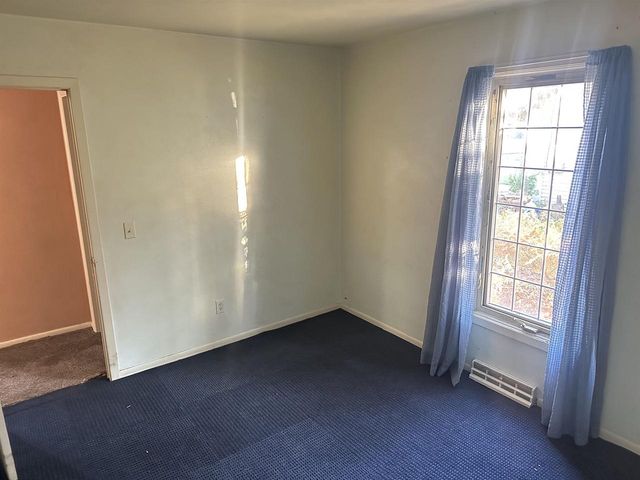 2127 S Pearl Street, Janesville, WI 53546