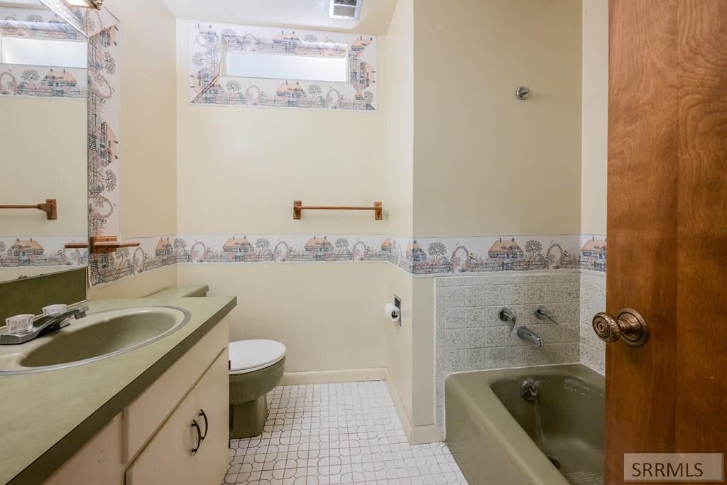 Image 8 of property listing at 1985 Tiffany Drive, Idaho Falls, ID 83404