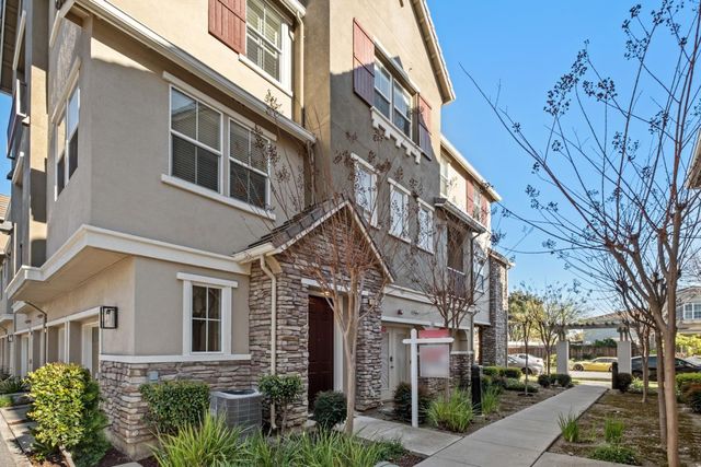 1117 Rock Avenue, San Jose, CA 95131