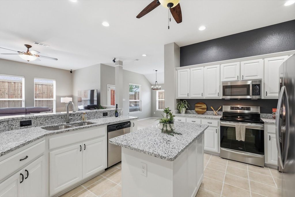 4201 Little Bend Court, Fort Worth, TX 76244