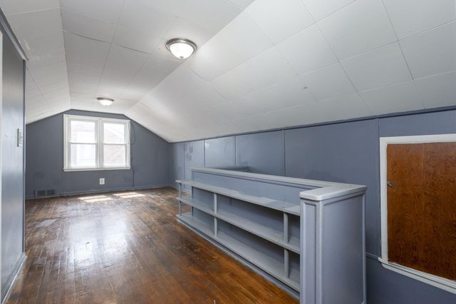 20267 Ashton Avenue, Detroit, MI 48219