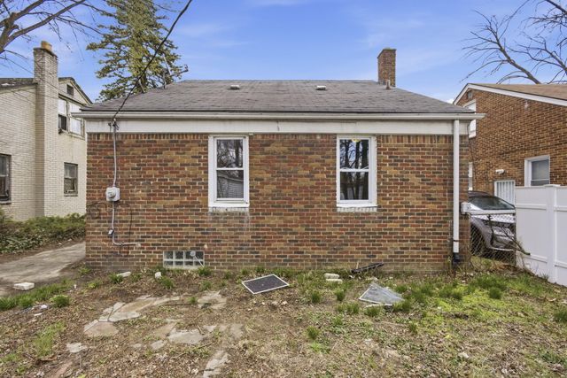 20267 Ashton Avenue, Detroit, MI 48219