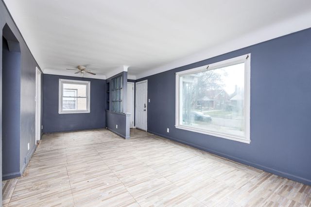 20267 Ashton Avenue, Detroit, MI 48219