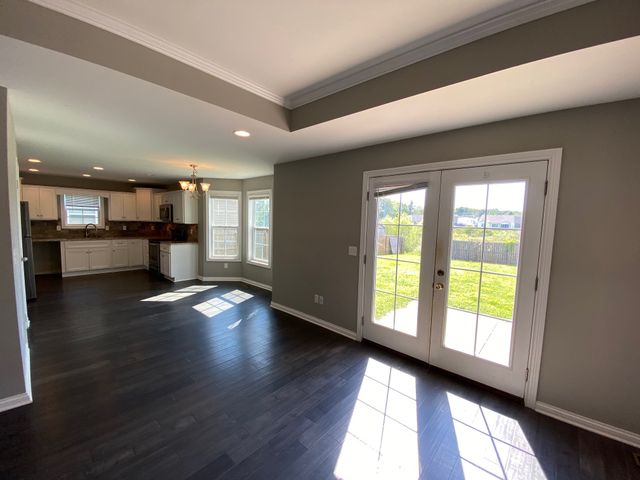 813 Pleasant Meadow Ln, Bowling Green, KY 42101