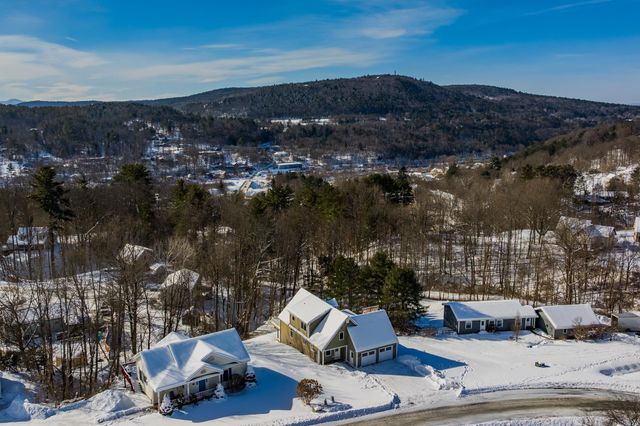 38 Ozzy Lane, Hartford, VT 05001