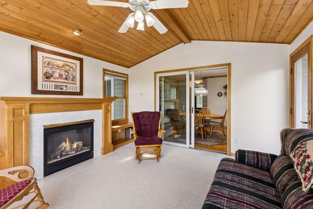 19015 31st Avenue N, Plymouth, MN 55447