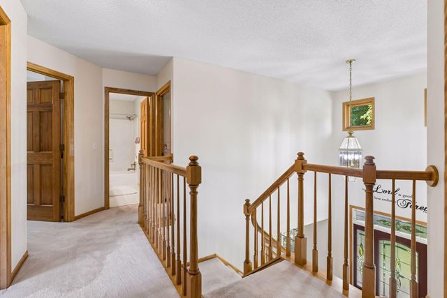 19015 31st Avenue N, Plymouth, MN 55447