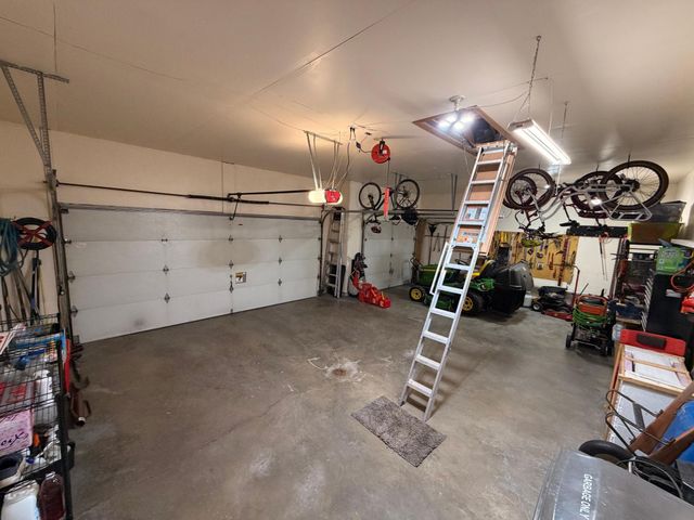 19015 31st Avenue N, Plymouth, MN 55447