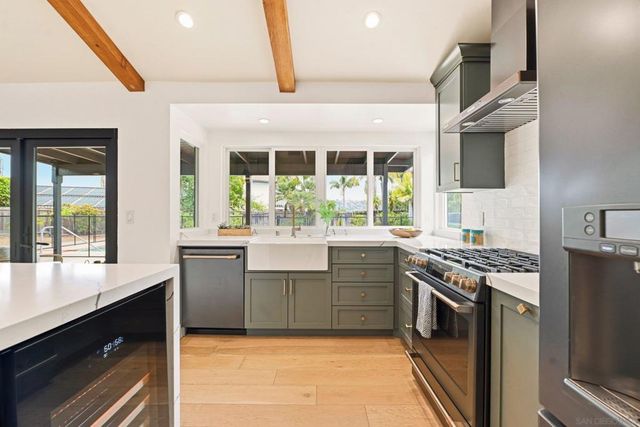 802 Santa Hidalga, Solana Beach, CA 92075