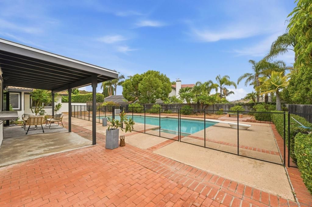 Image 32 of property listing at 802 Santa Hidalga, Solana Beach, CA 92075
