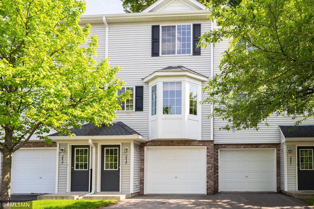2839 Arboretum Village Trail, Chanhassen, MN 55317