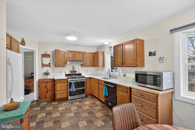 213 E 6TH ST, Lititz, PA 17543