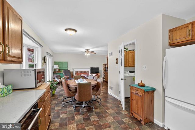 213 E 6TH ST, Lititz, PA 17543