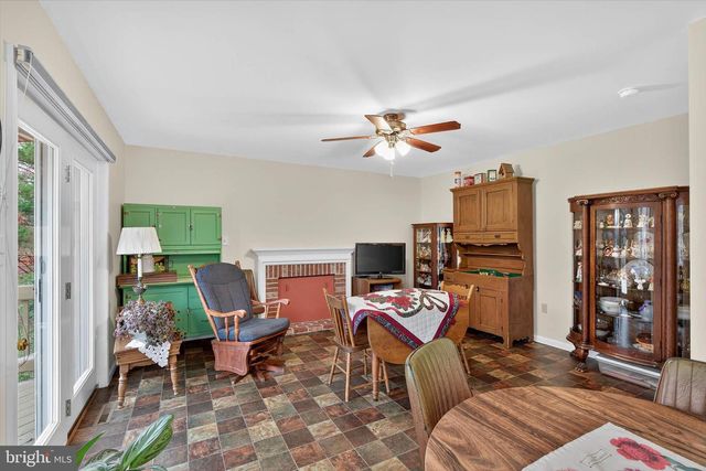 213 E 6TH ST, Lititz, PA 17543