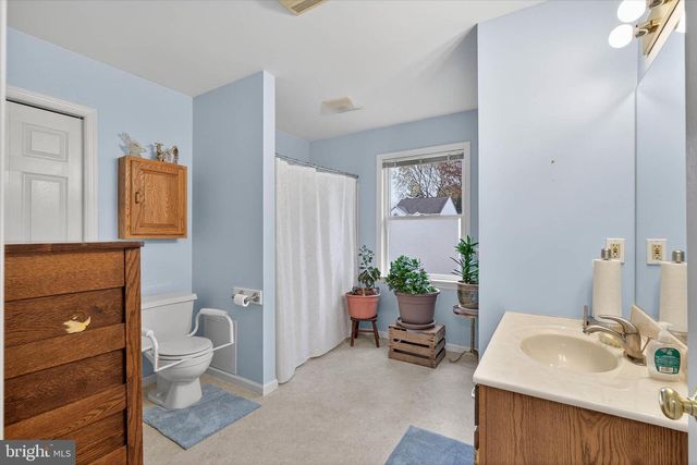 213 E 6TH ST, Lititz, PA 17543