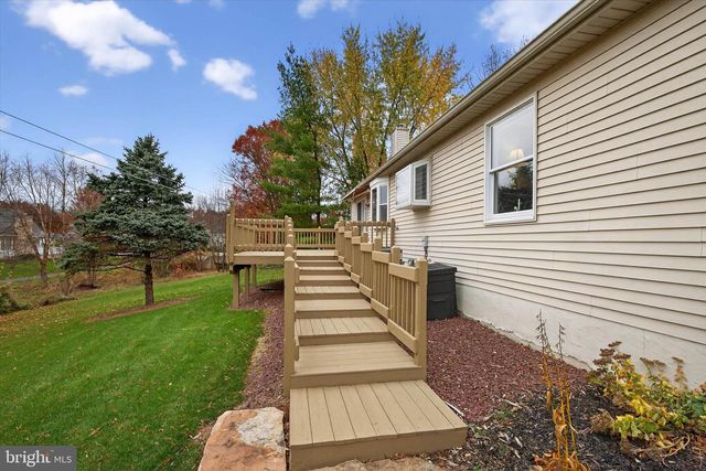 213 E 6TH ST, Lititz, PA 17543