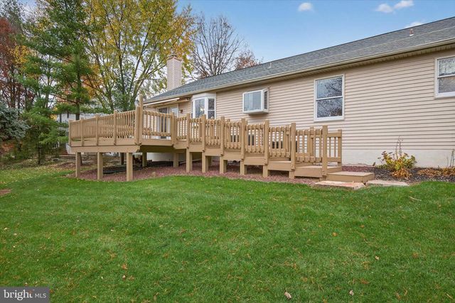 213 E 6TH ST, Lititz, PA 17543