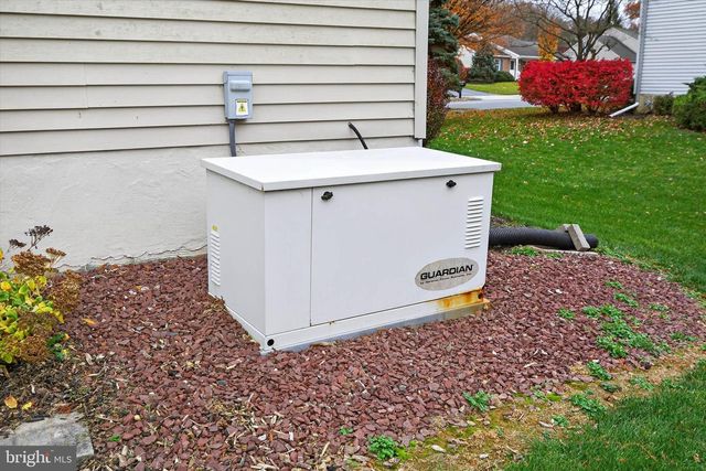 213 E 6TH ST, Lititz, PA 17543