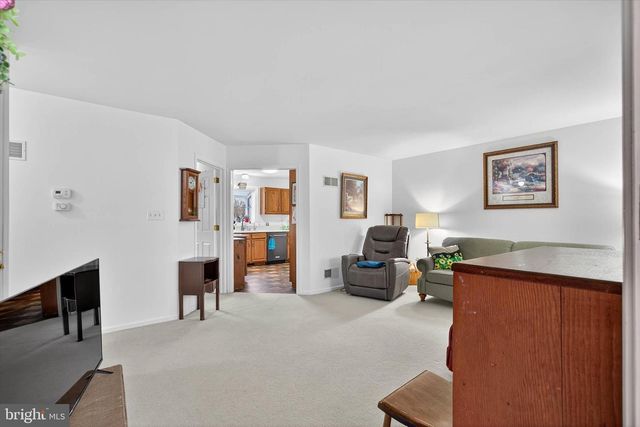 213 E 6TH ST, Lititz, PA 17543